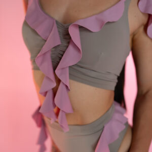gray competition pole wear